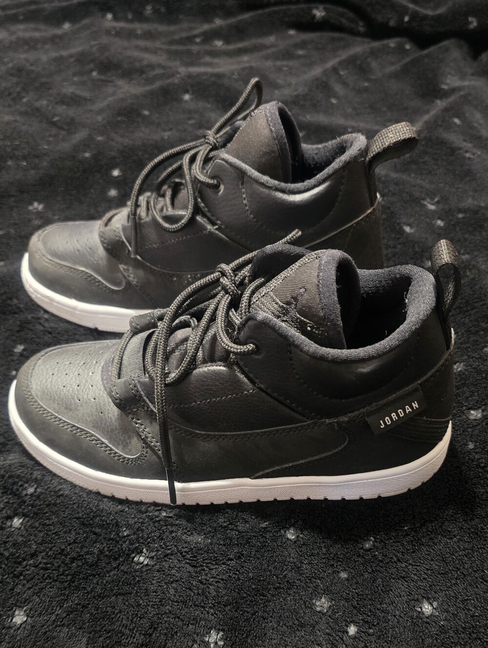 🤾‍♂️ Air Jordan Youth Fadeaway Black Sneakers Size 1Y Style # A01330-011